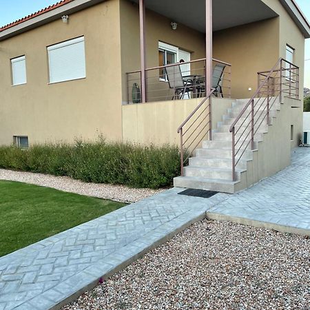 Saint George Family House Villa ปาไลยาโฟไกยา ภายนอก รูปภาพ